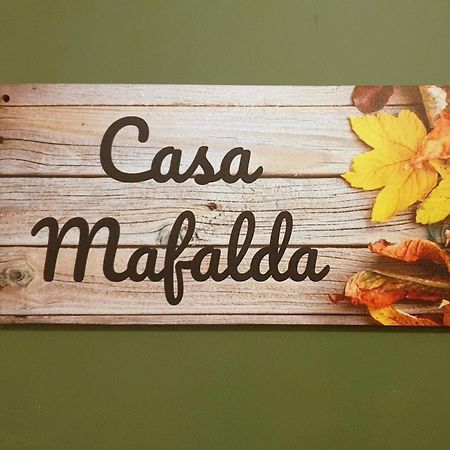 אימולה "Casa Mafalda" Zona Stazione - Centro Storico - Teatro Con Parcheggio Interno מראה חיצוני תמונה